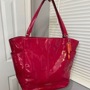 Authentic COACH Fuchsia Patent Leather Tote